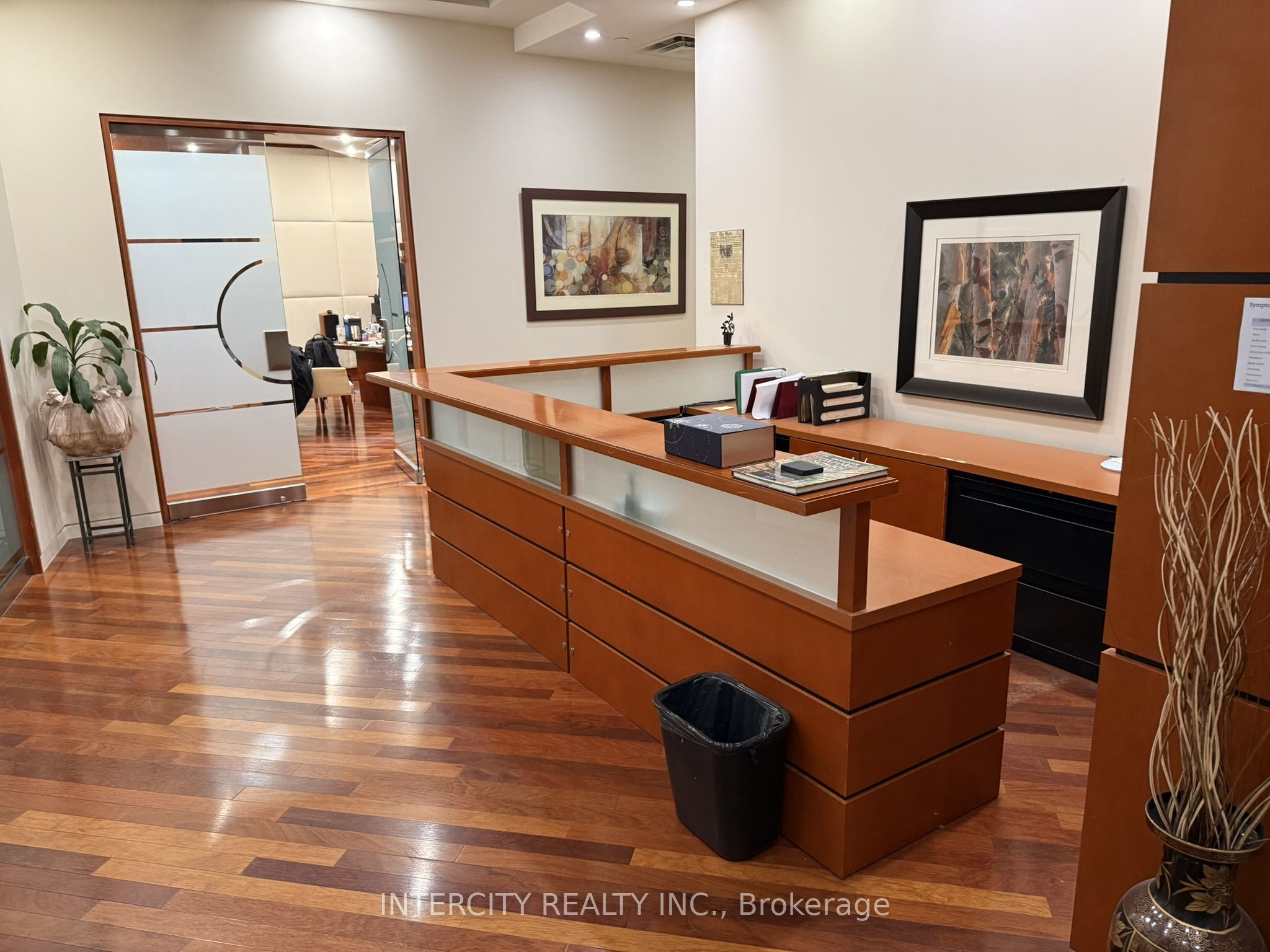 4646 Dufferin Street, #6