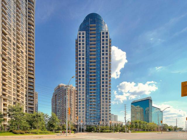 3 Bedrooms Condo at 330 Burnhamthorpe, Mississauga For sale