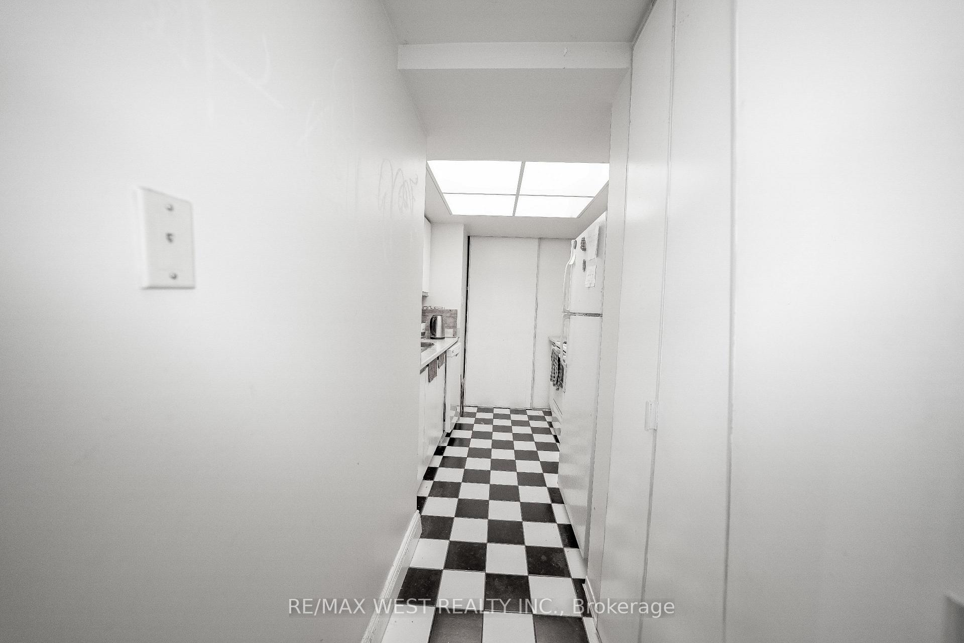 2 Bedrooms Condo at 1470 Midland, Toronto For sale