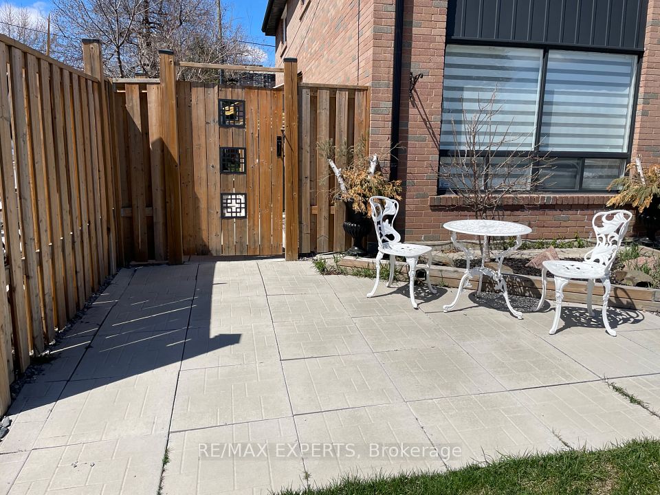 #BASEMENT - 6 Cathcart Crescent, Brampton, ON L6T 2A5