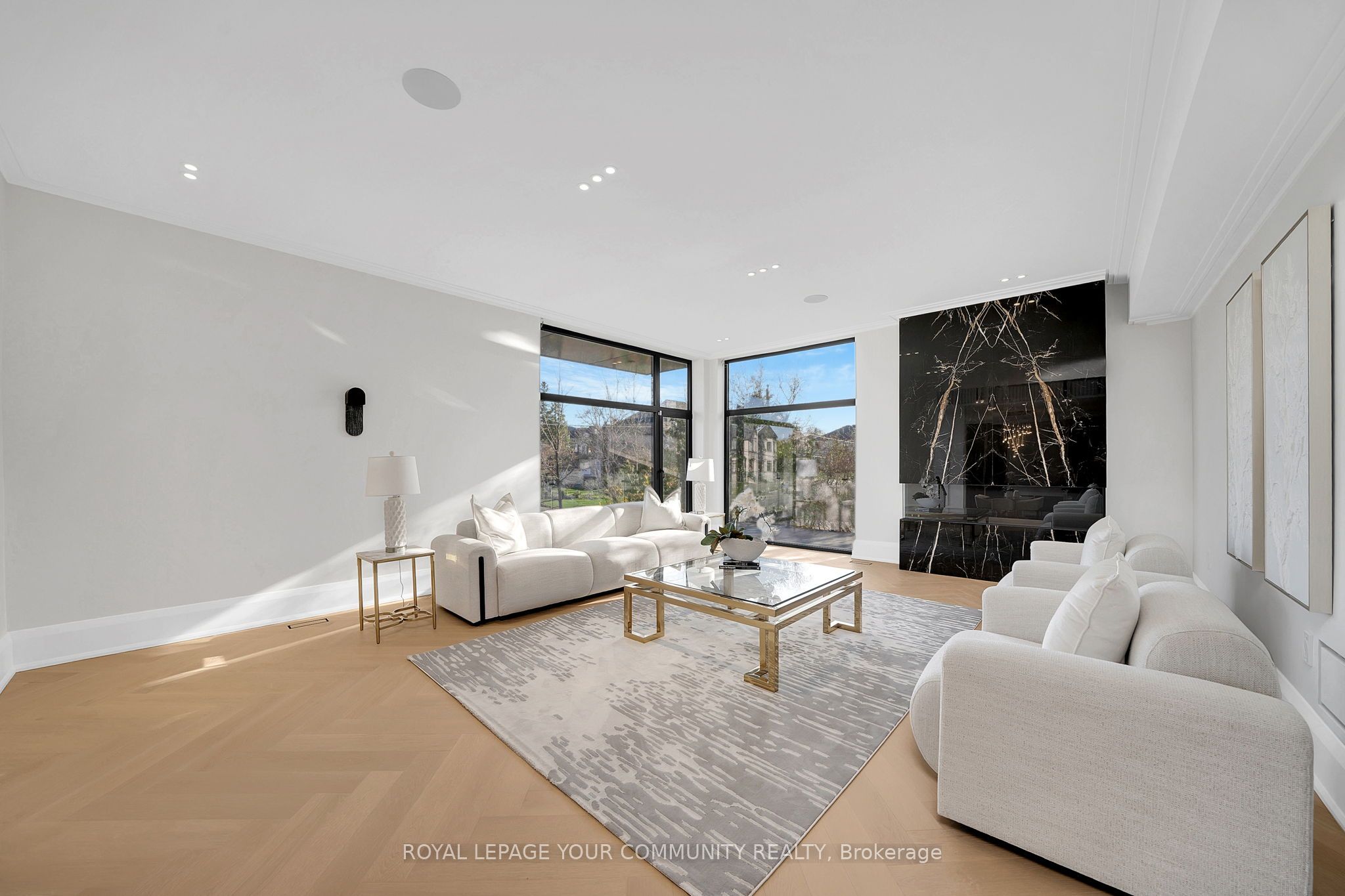 8 Poplar Drive
