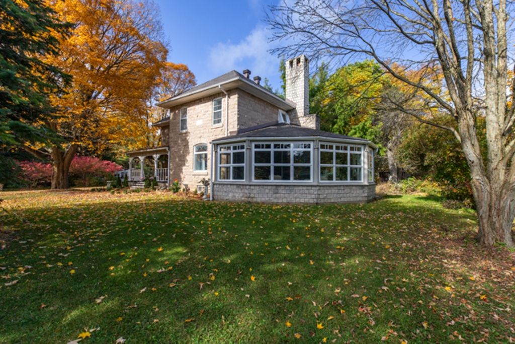 382105 Concession Road 17 N/A Georgian Bluffs Ontario N0H 2T0