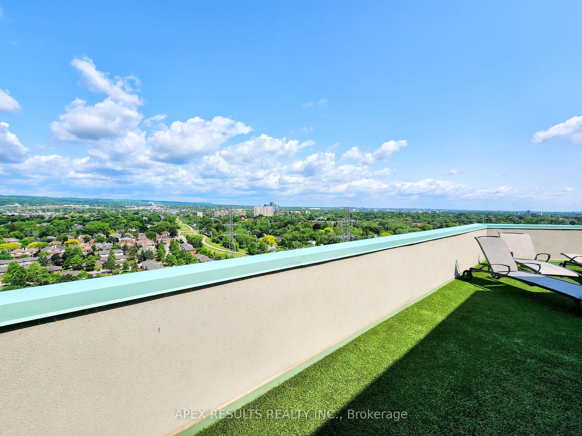 1 Bedroom Condo at 1276 Maple Crossing, Burlington For sale