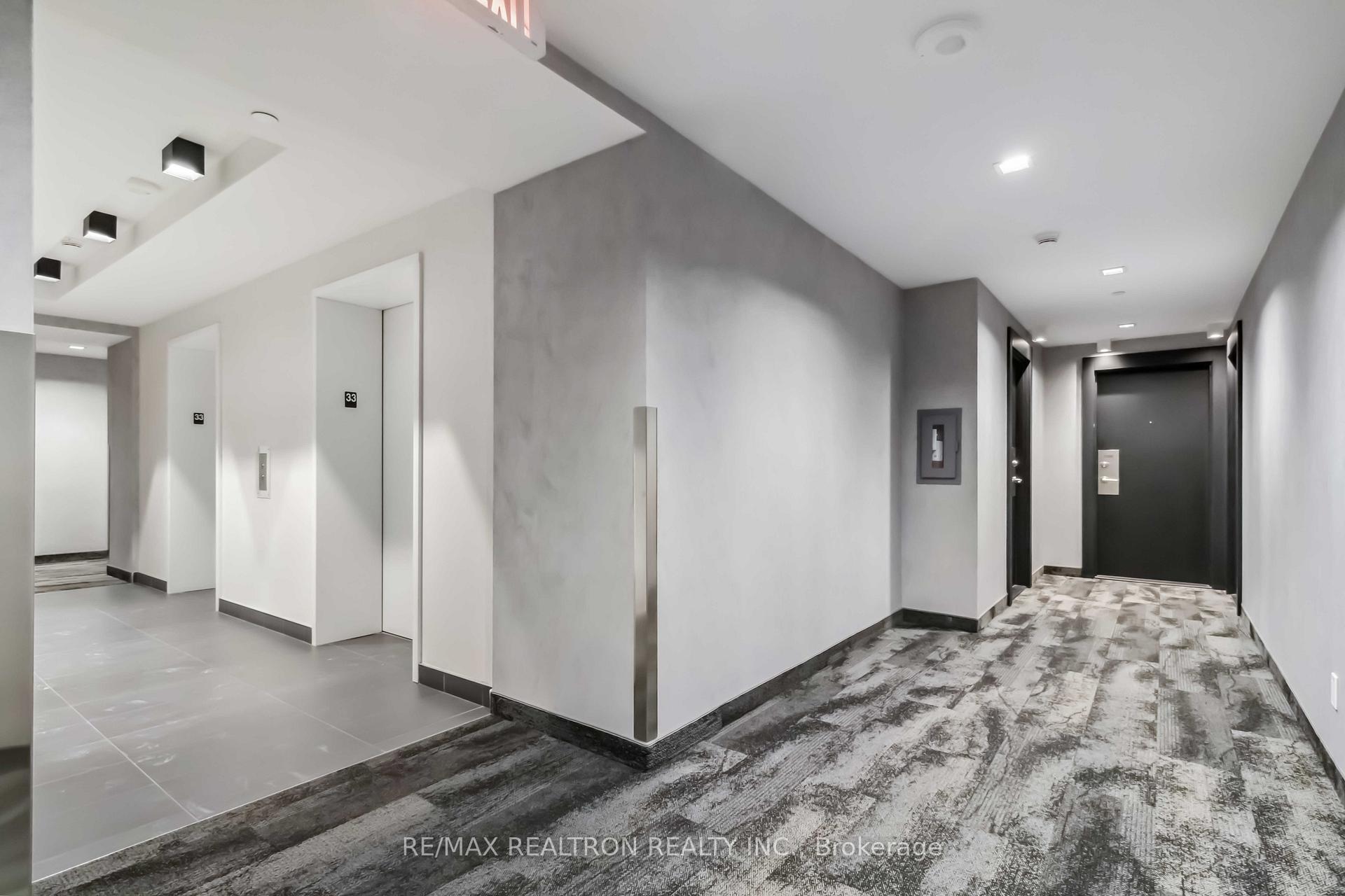 1 Bedroom Condo at 87 Peter,  Toronto For sale