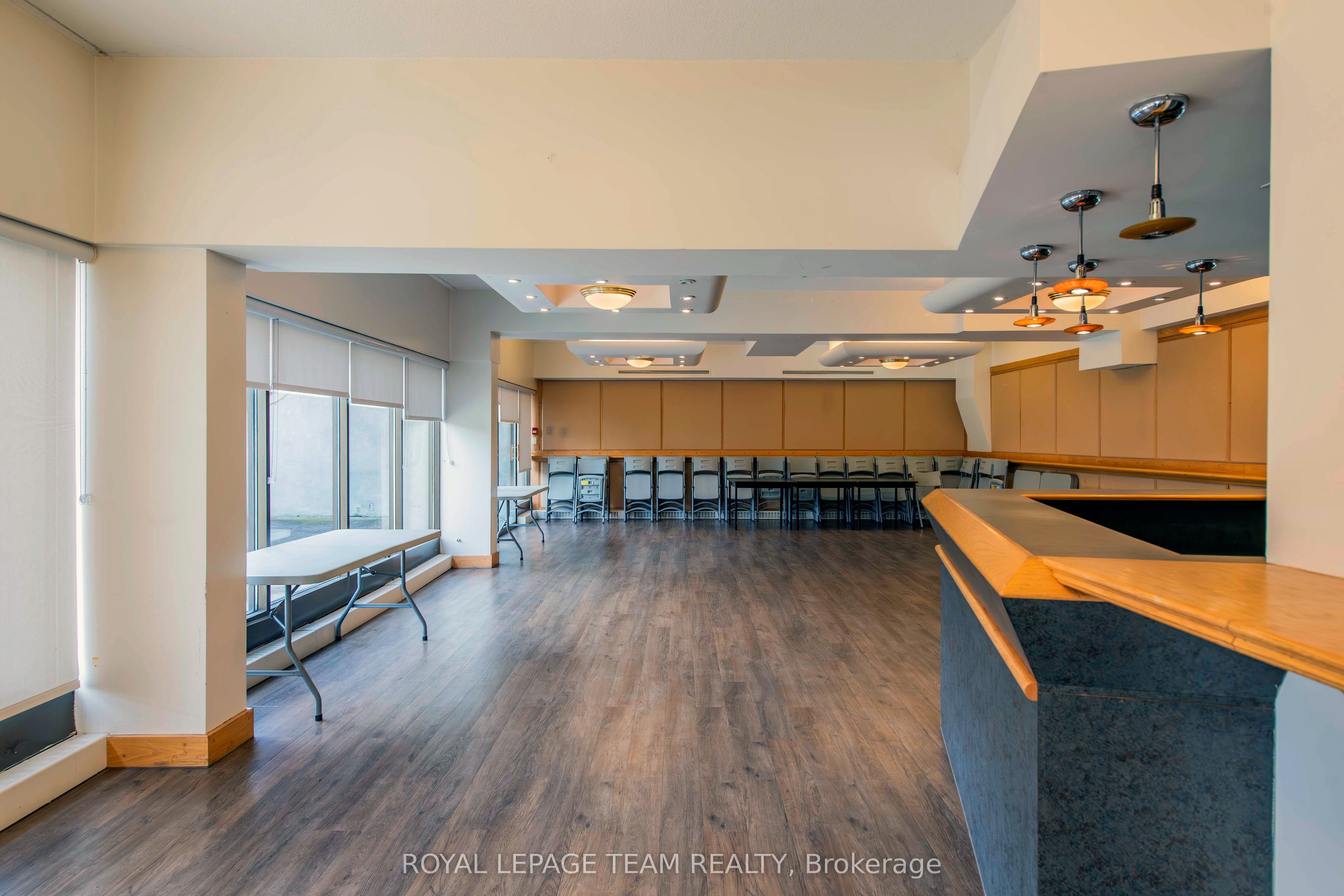 515 ST LAURENT Boulevard, #1909