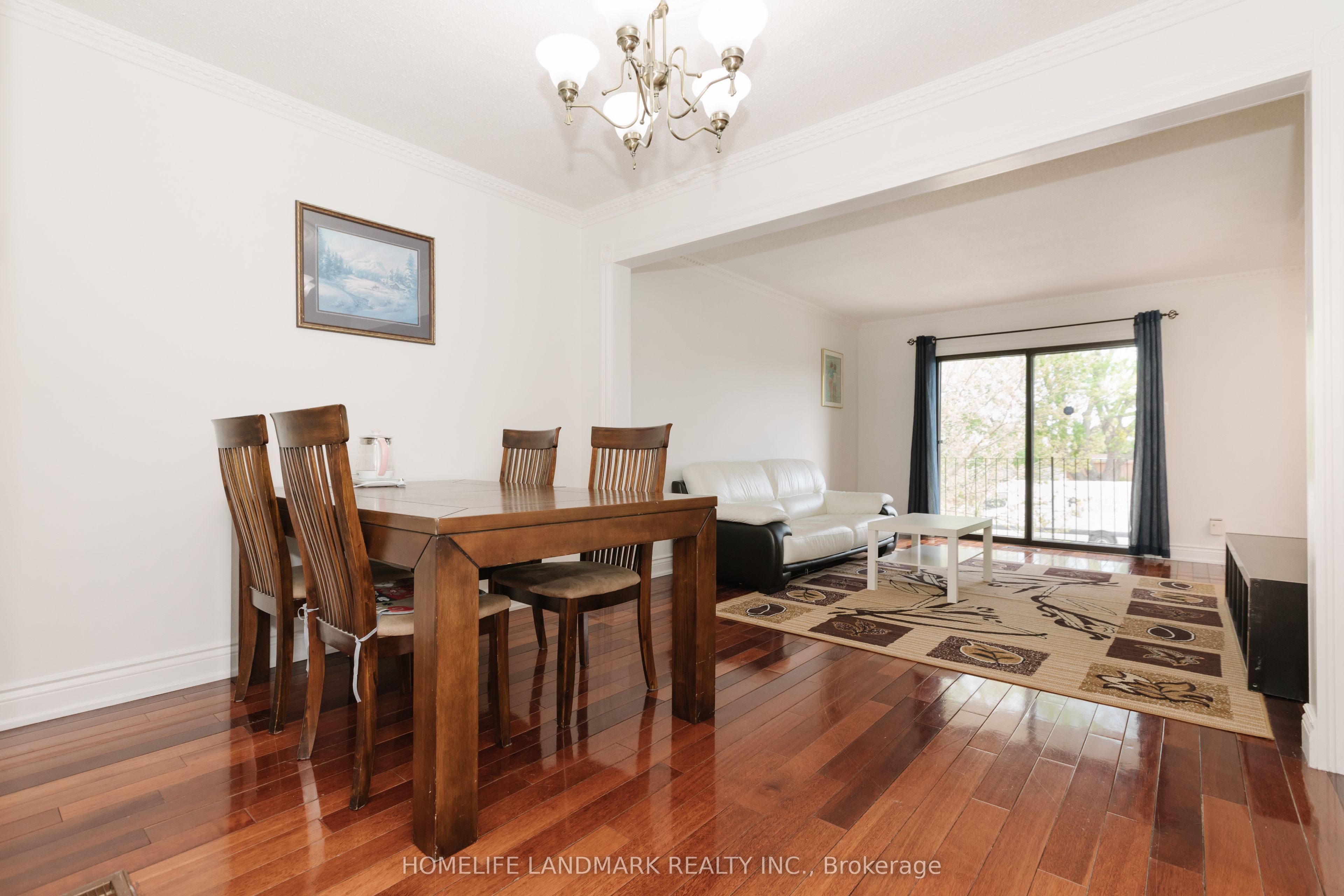 82 Dafoe Crescent