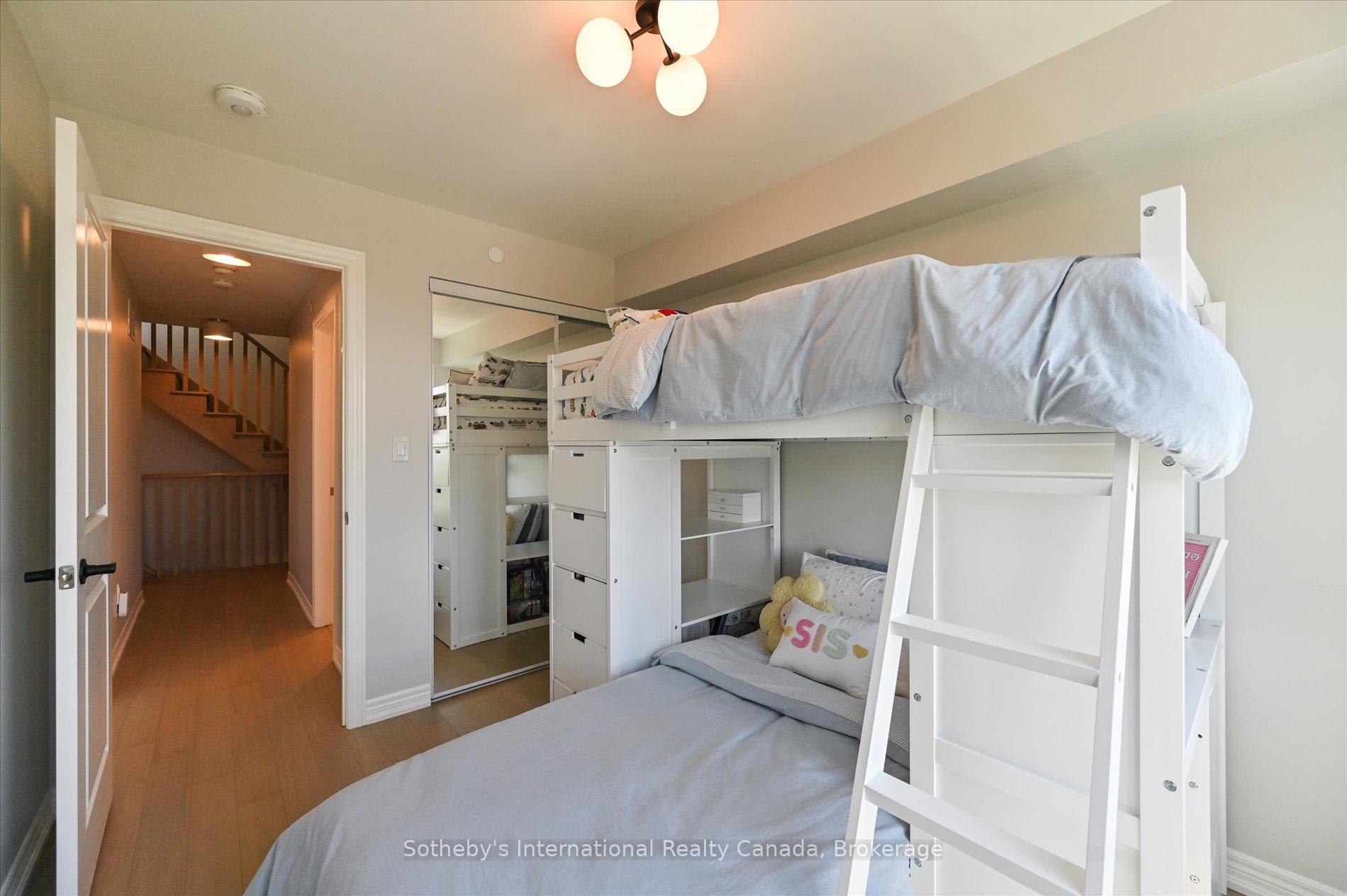 2 Bedrooms Condo at 2199 Lillykin, Oakville For sale