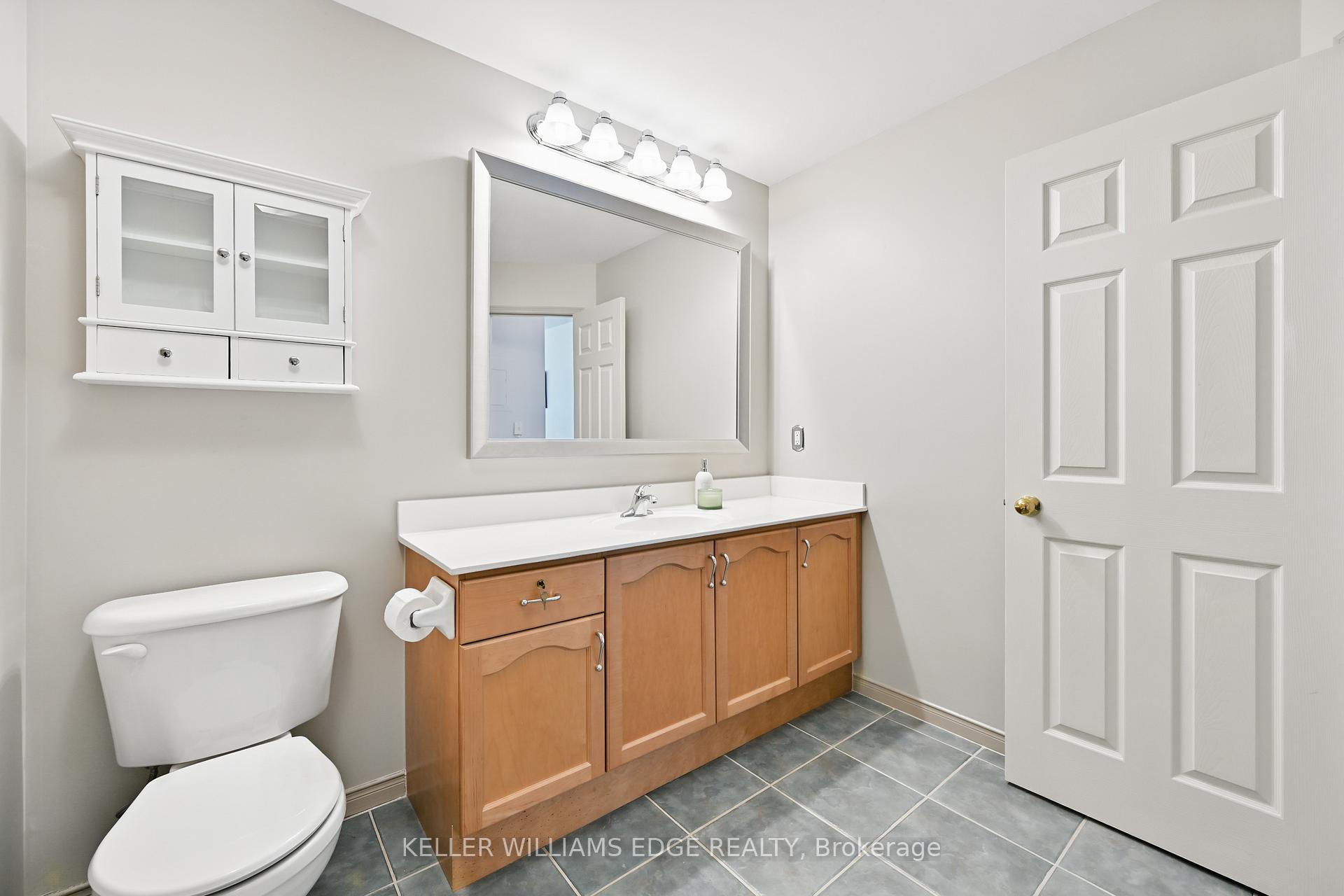 2 Bedrooms Condo at 2085 Amherst Heights,  Burlington For sale