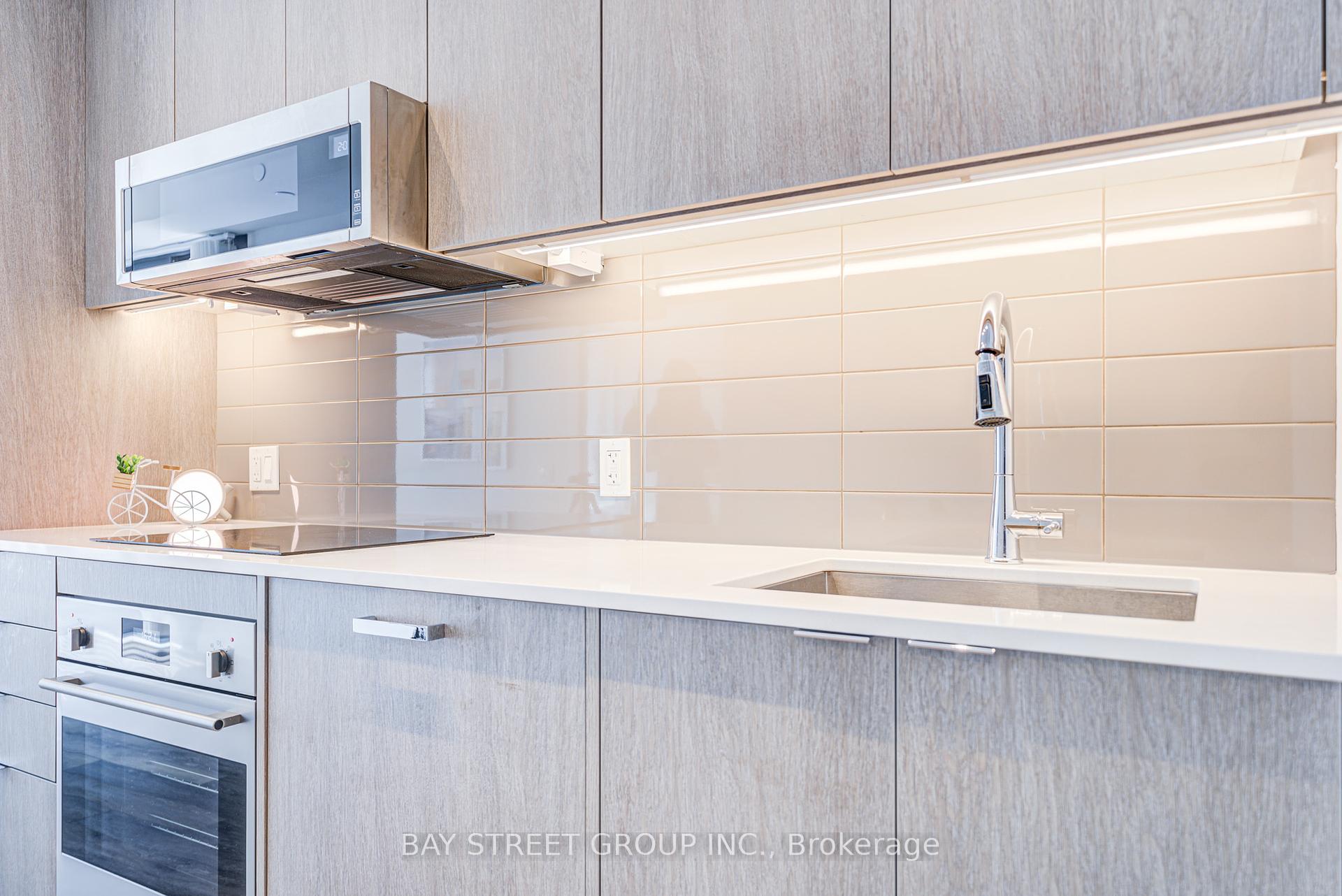2 Bedrooms Condo at 250 Lawrence, Toronto For sale