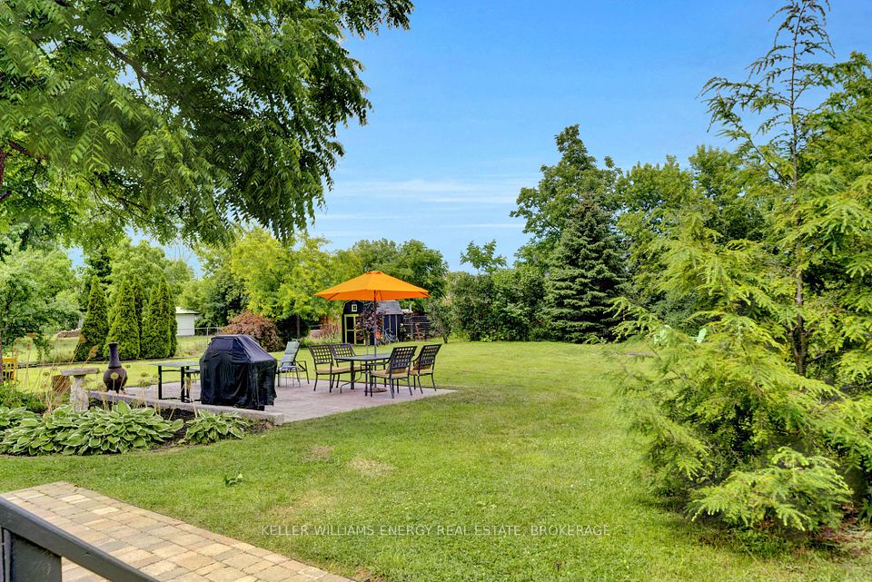16 Squires Street, Prince Edward County, ON K0K 1T0