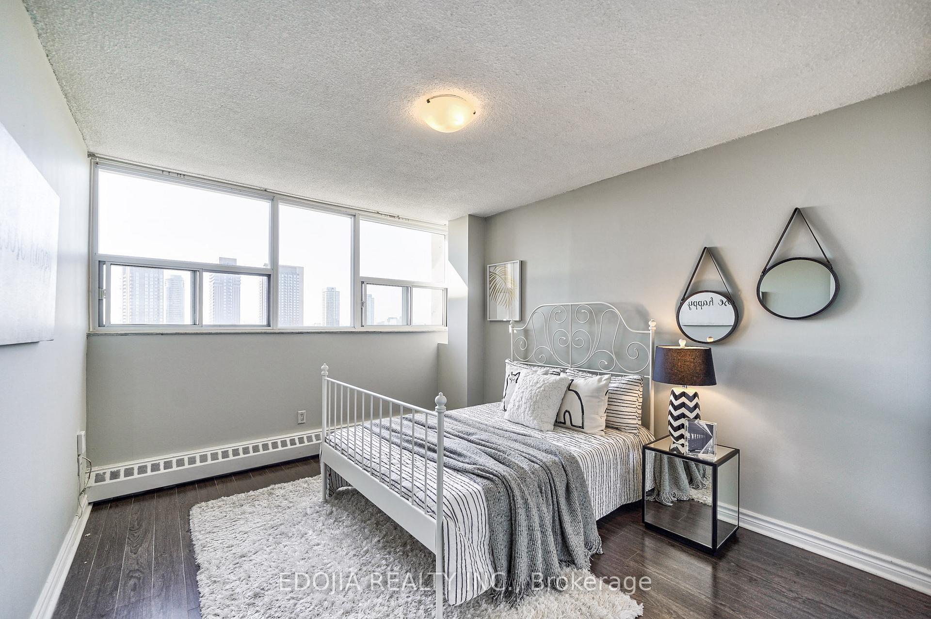 2 Bedrooms Condo at 4101 Sheppard,  Toronto For sale