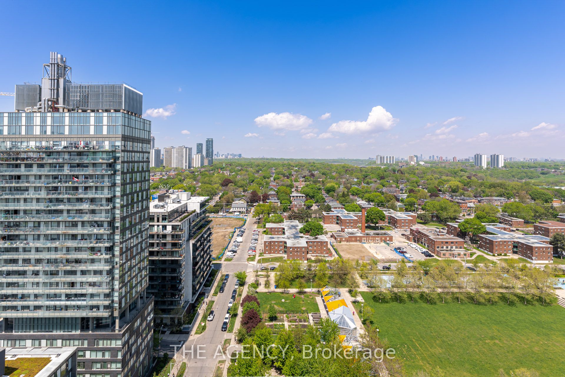 #2009 - 225 Sackville Street, Toronto, ON M5A 0B9