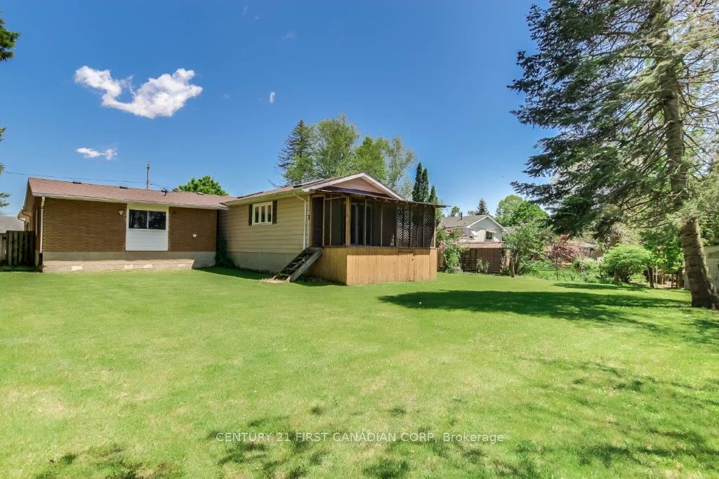 175 Quarter Town Line, Tillsonburg, ON N4G 4E2