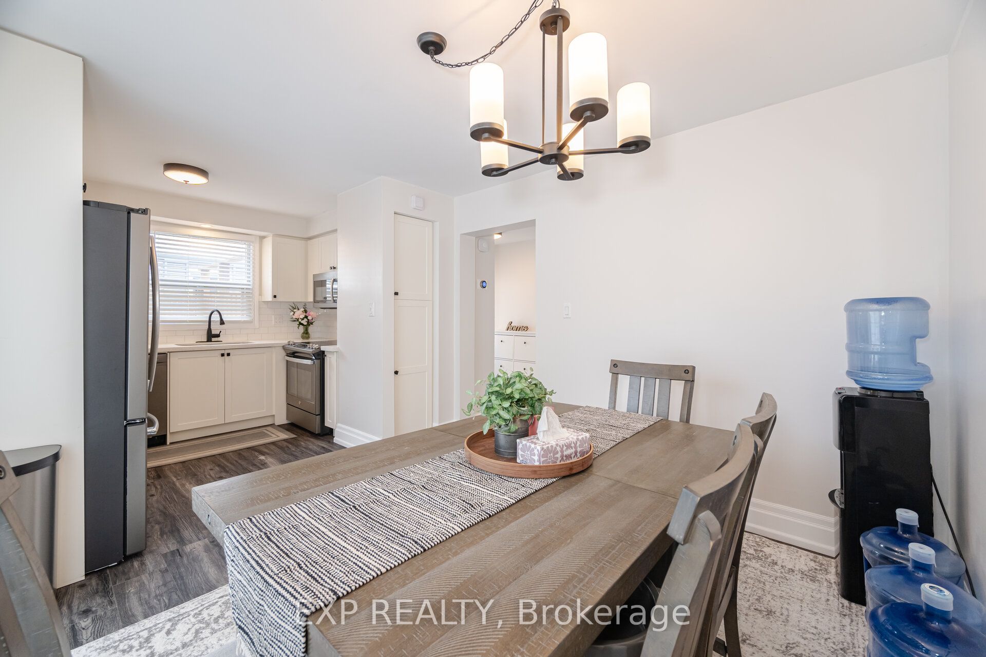 384 Daralea Heights