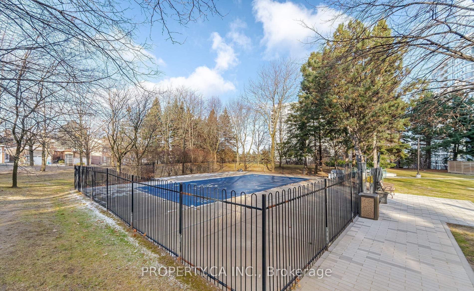 7250 Yonge Street, #605