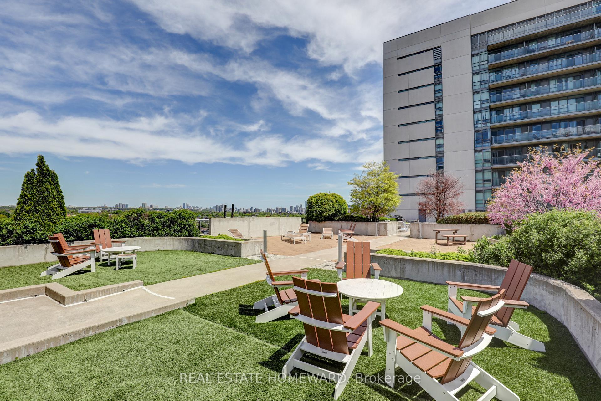 2 Bedrooms Condo at 68 Abell, Toronto For sale