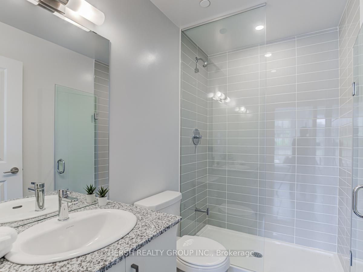 3 Bedrooms Condo at 10 Meadowglen,  Toronto For sale