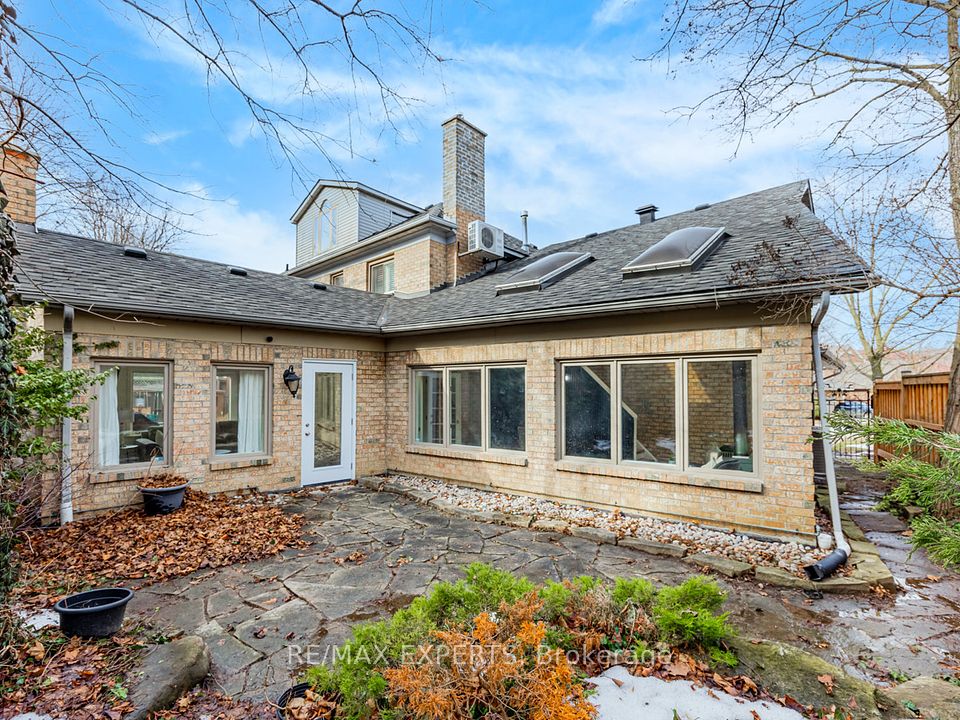 32 Rosebury Lane