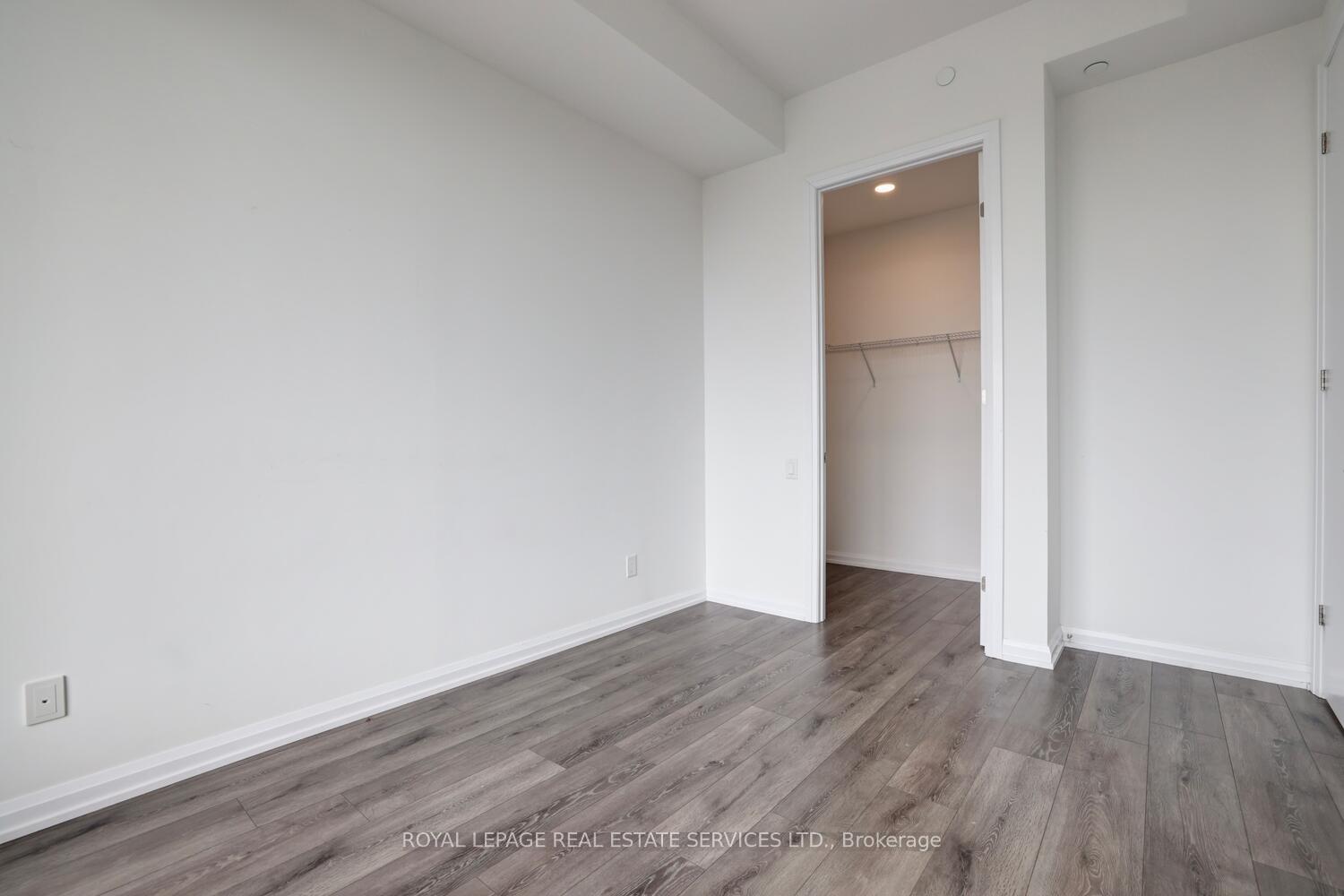 2 Bedrooms Condo at 4208 Dundas,  Toronto For sale