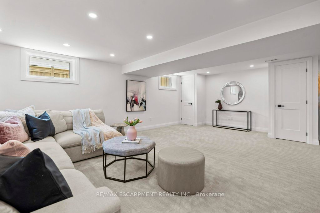 877 Condor Drive