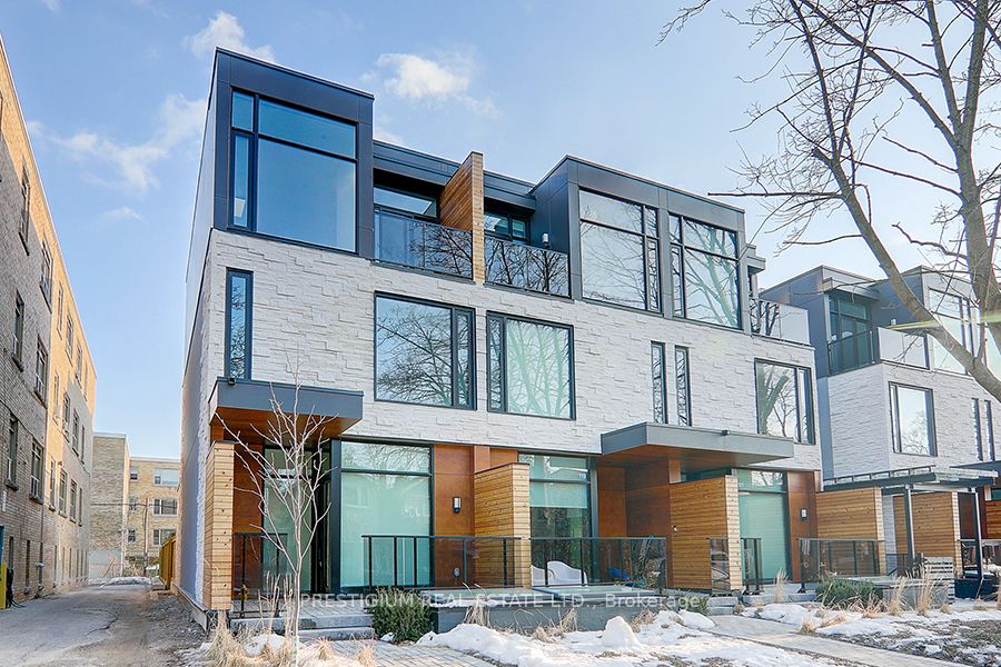 117 Roselawn