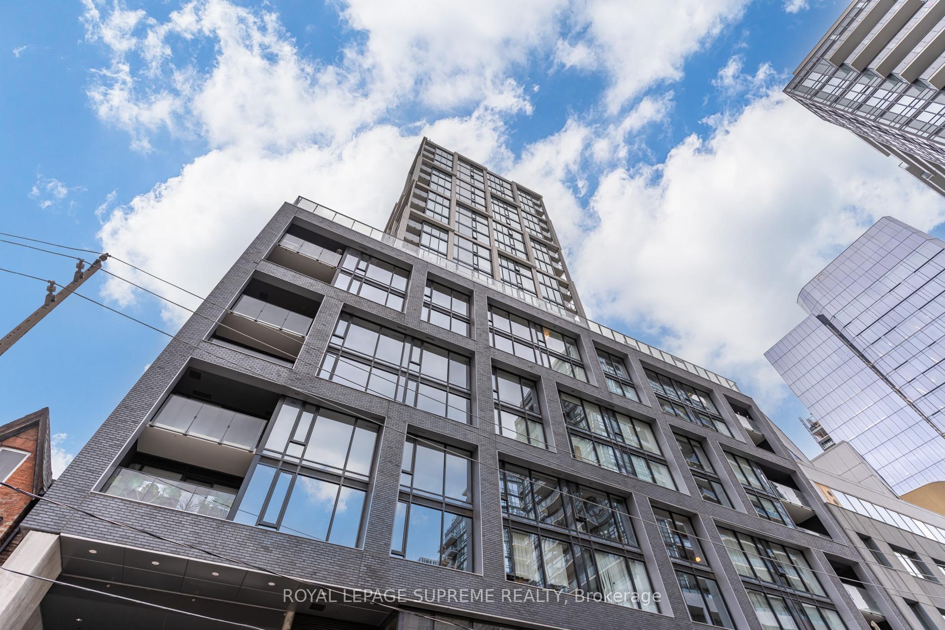 2 Bedrooms Condo at 55 Ontario, Toronto For sale