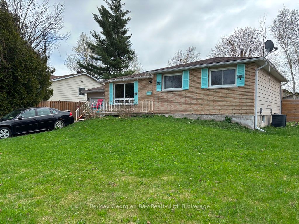 269 CHAINGATE Drive, Midland, ON L4R 4S4