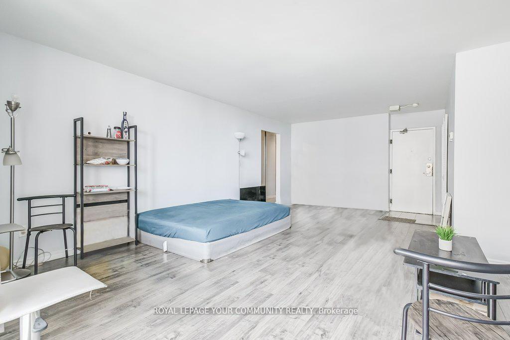 3 Bedrooms Condo at 1 Massey, Toronto For sale