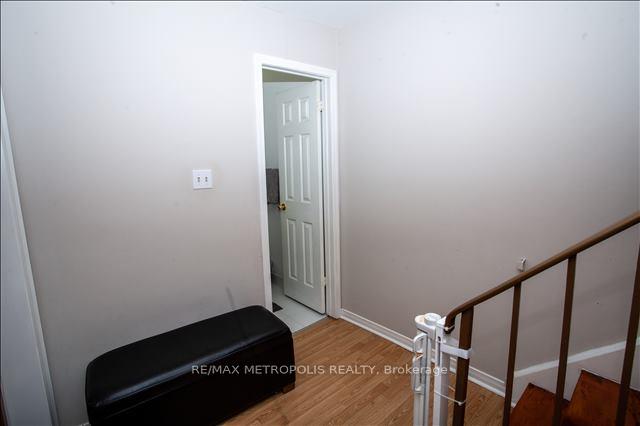 5 Bedrooms Condo at 39 John Cabot,  Toronto For sale