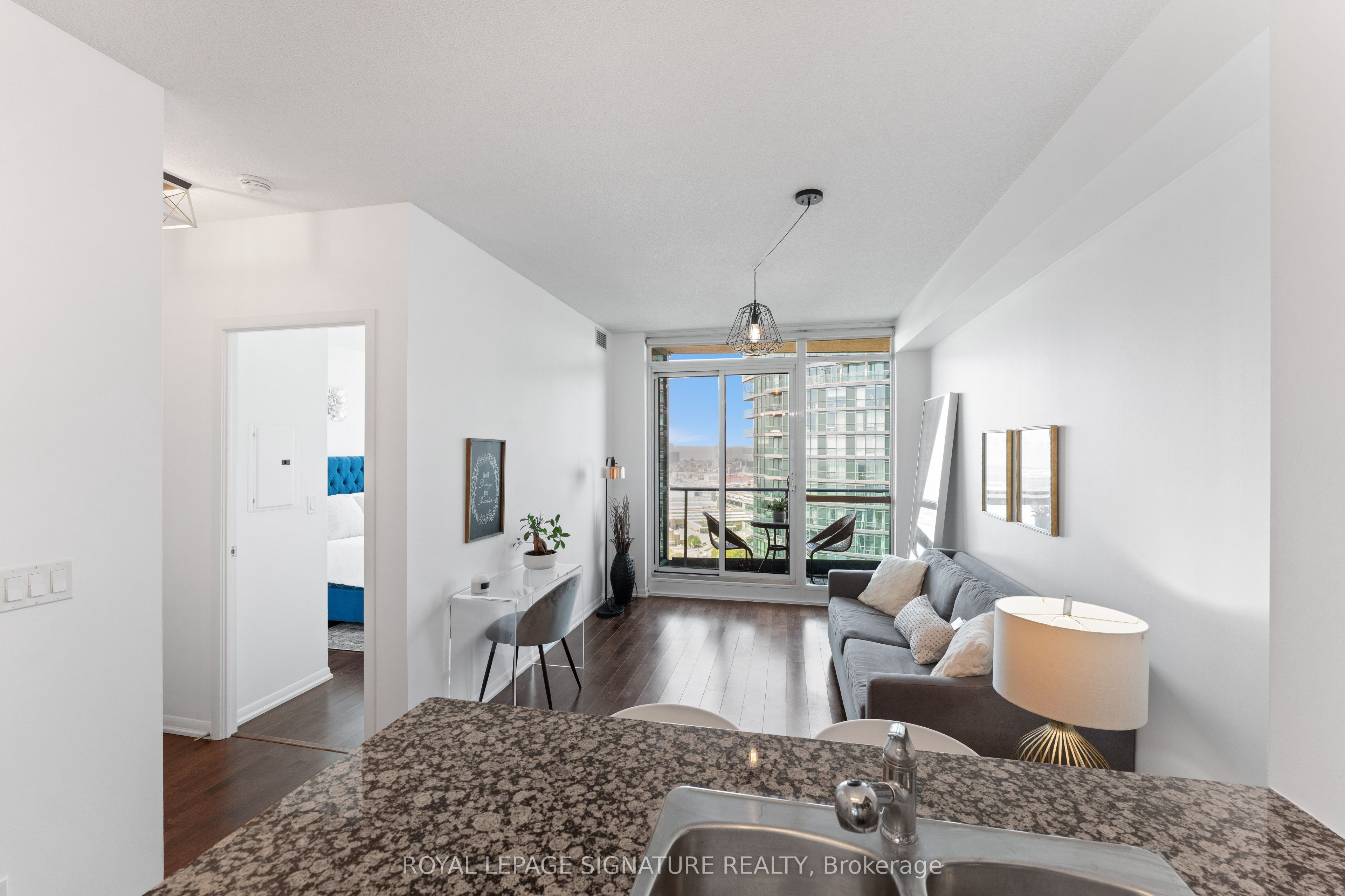 215 Fort York Boulevard, #3407