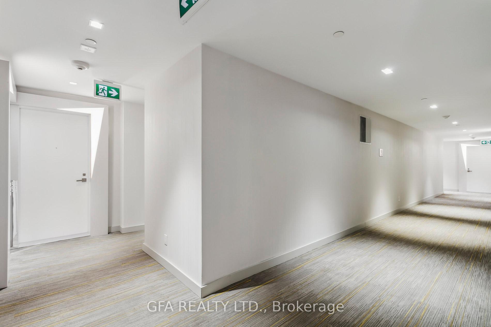 2 Bedrooms Condo at 30 Ordnance, Toronto For sale