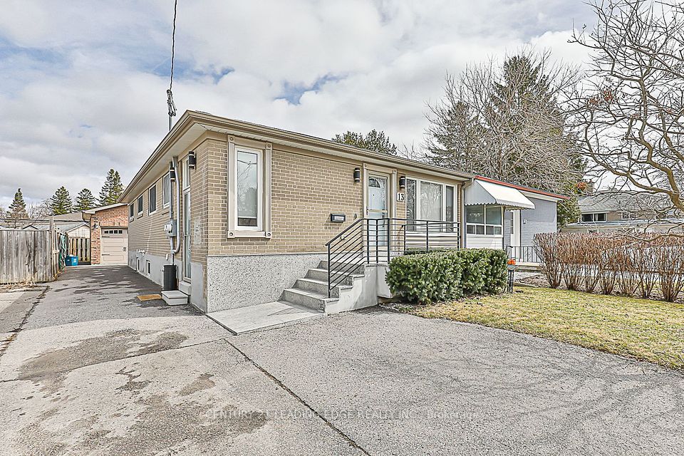 13 Richardson Drive