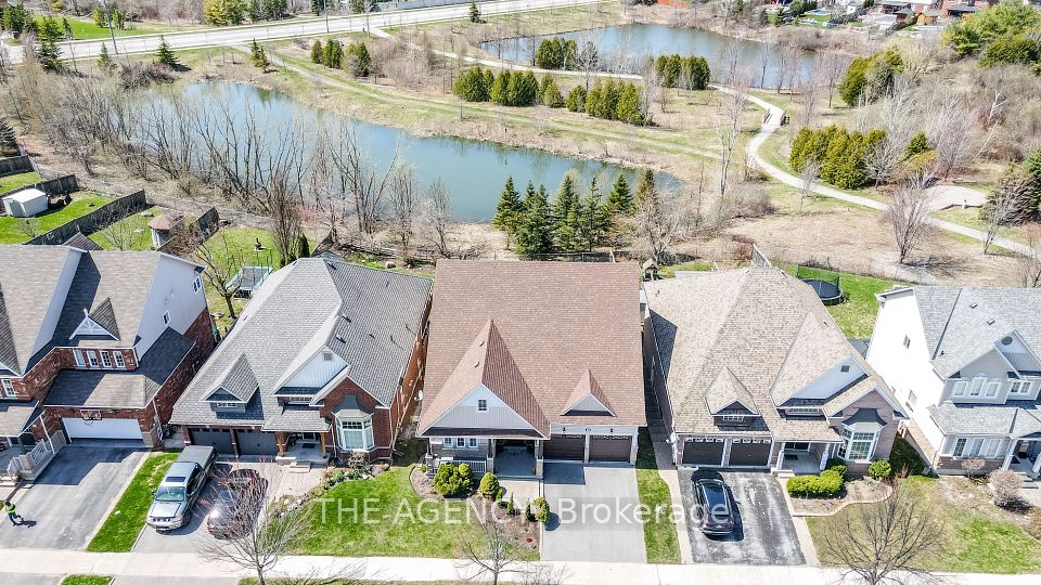 26 Regalia Way