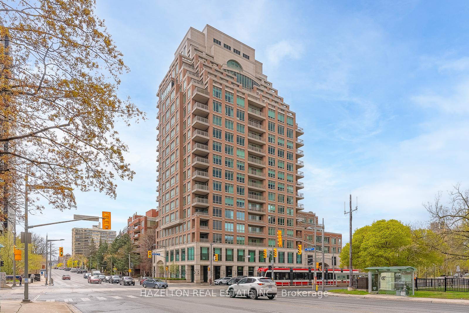 3 Bedrooms Condo at 155 St Clair, Toronto For sale