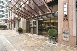 85 Bloor Street E 914