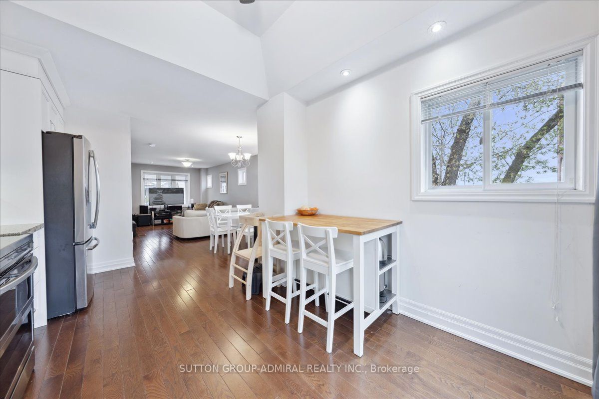11 Bowie Avenue