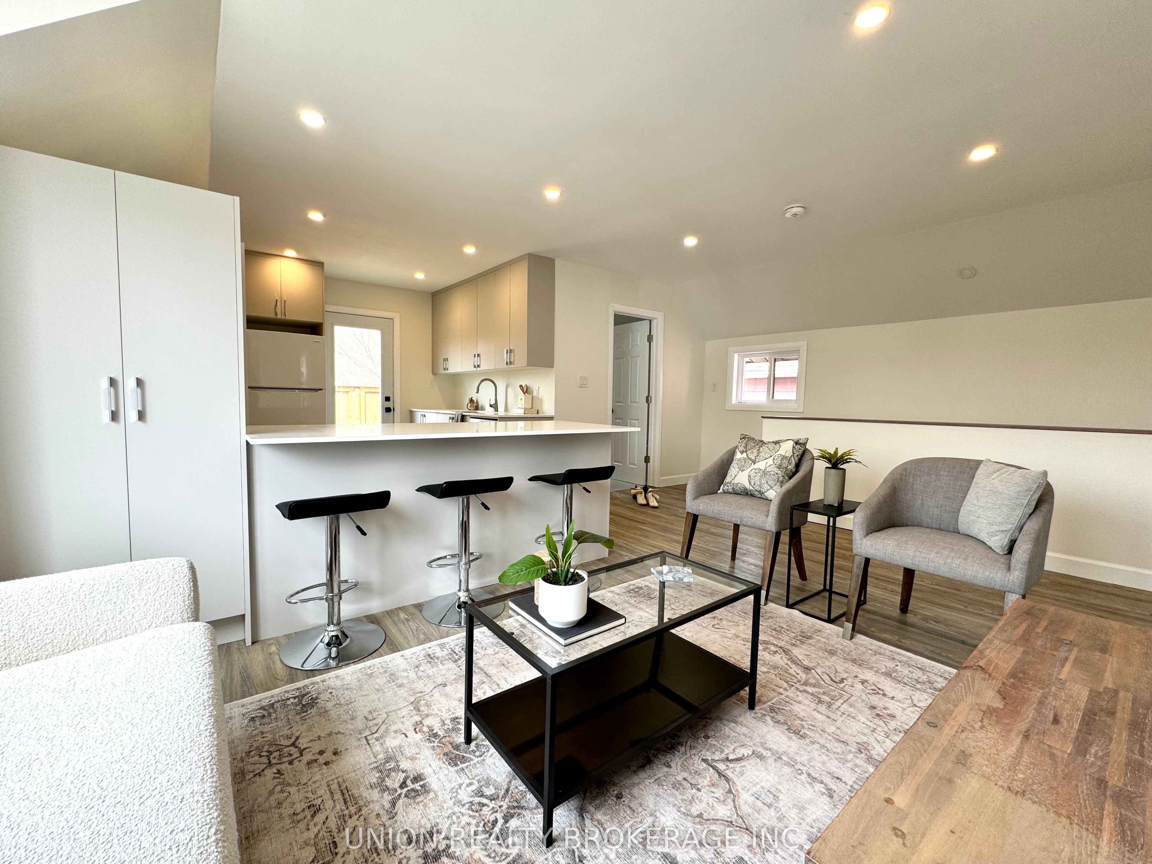 20 Norwood Terrace, ##UPPER