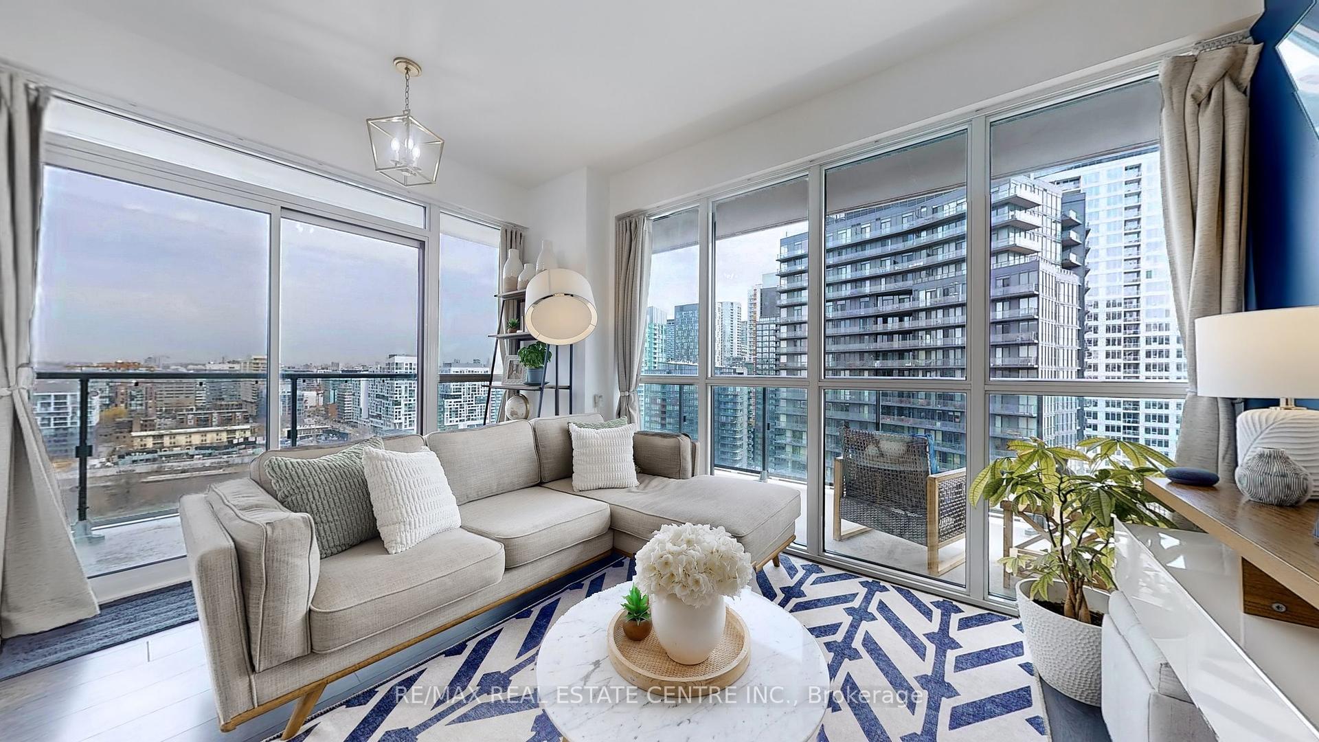 2 Bedrooms Condo at 38 Iannuzzi,  Toronto For sale