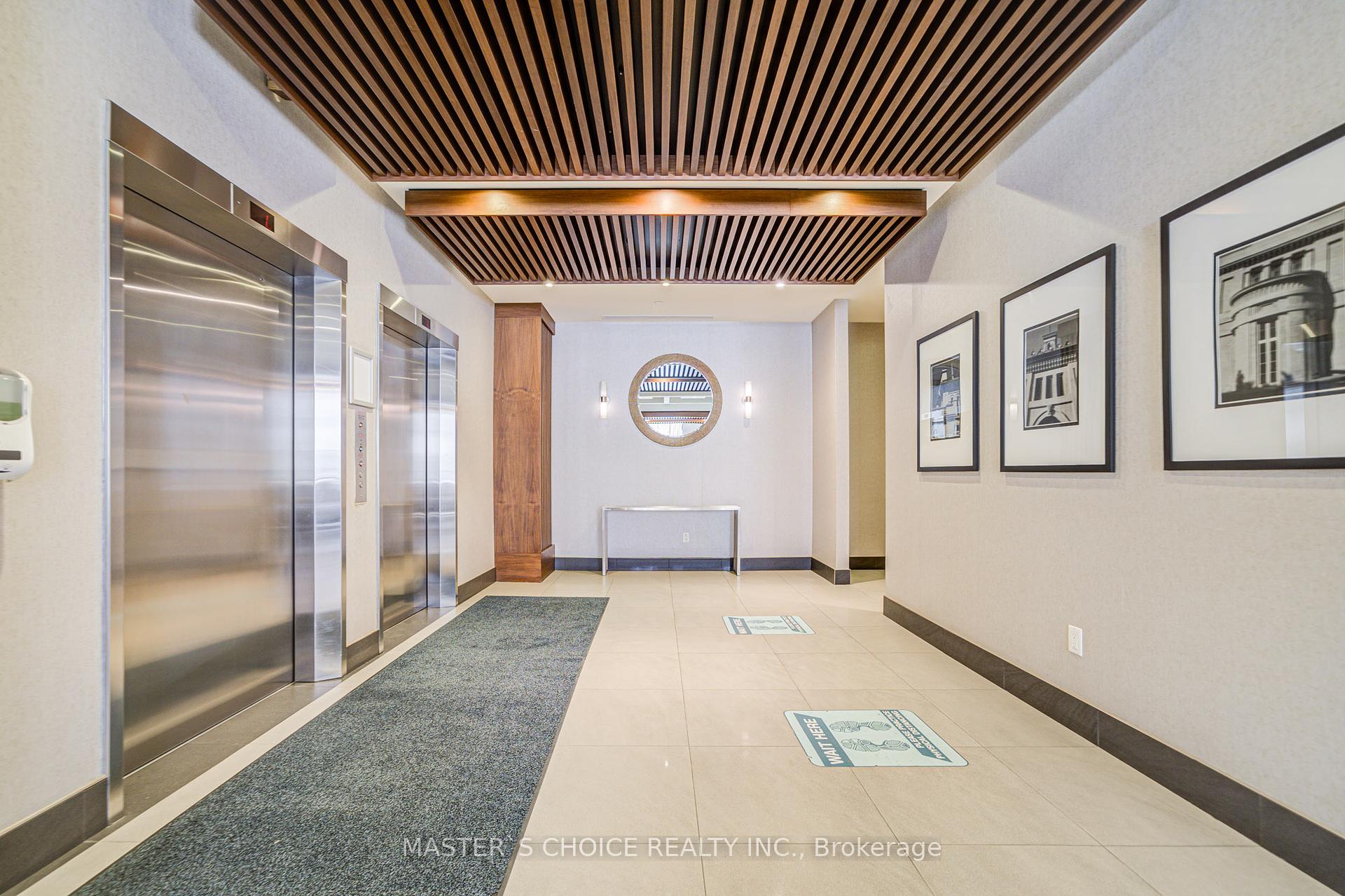 2 Bedrooms Condo at 150 Main, Hamilton For sale