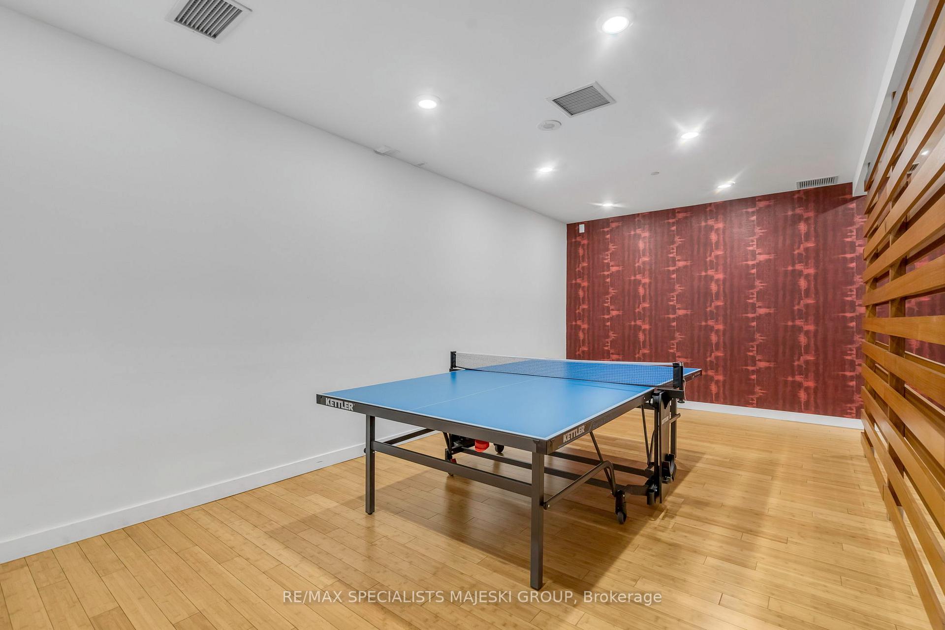 2 Bedrooms Condo at 21 Iceboat,  Toronto For sale