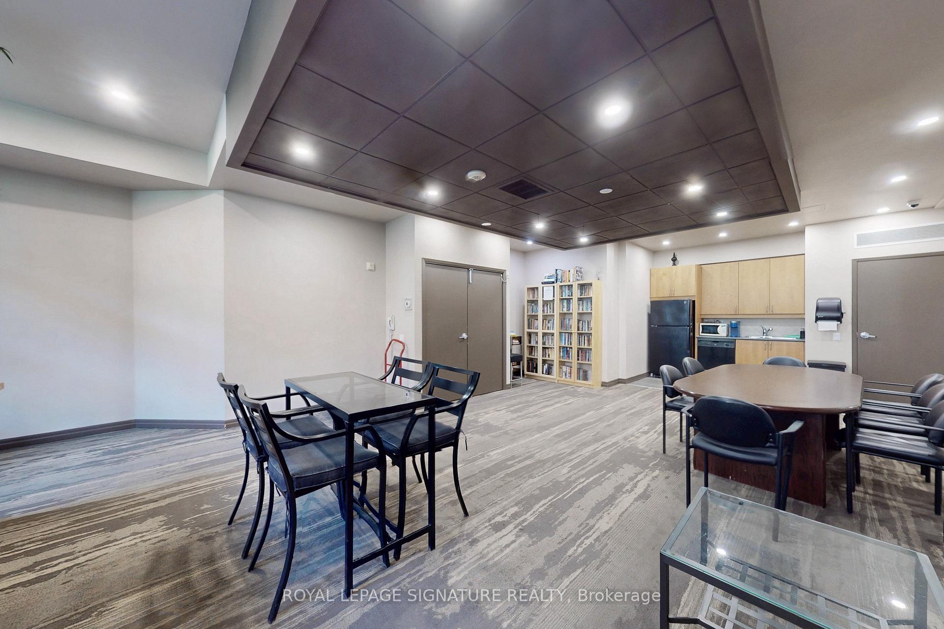 2 Bedrooms Condo at 901 Queen, Toronto For sale