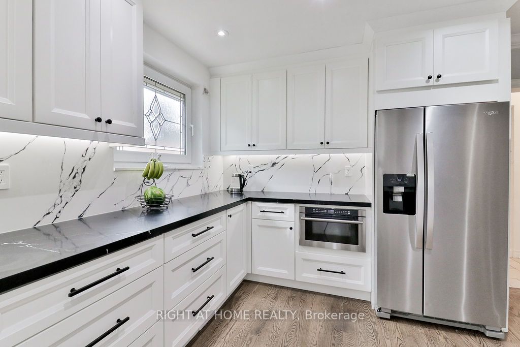 2765 Bushland Crescent