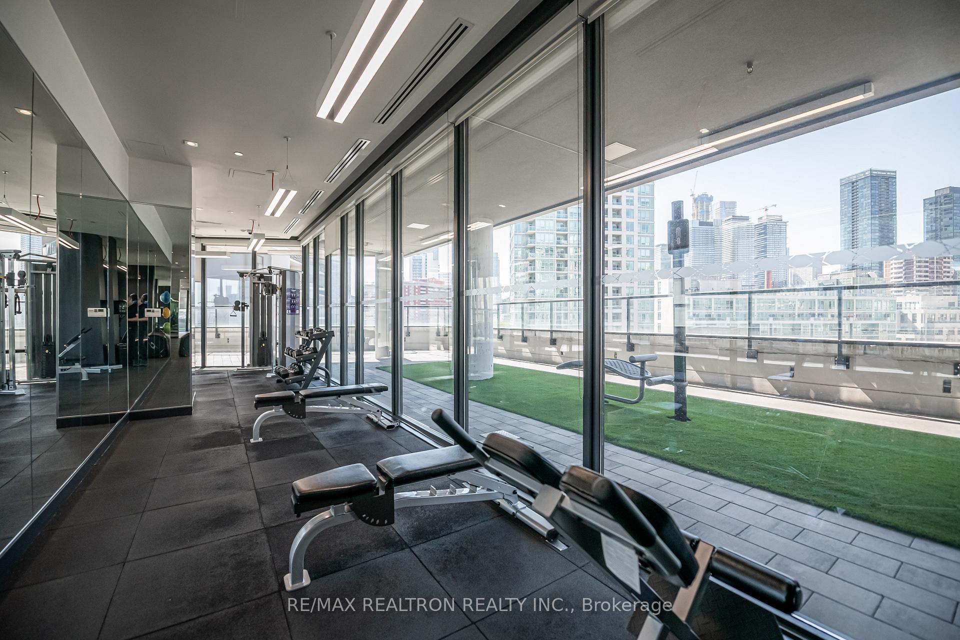 1 Bedroom Condo at 159 Wellesley,  Toronto For sale