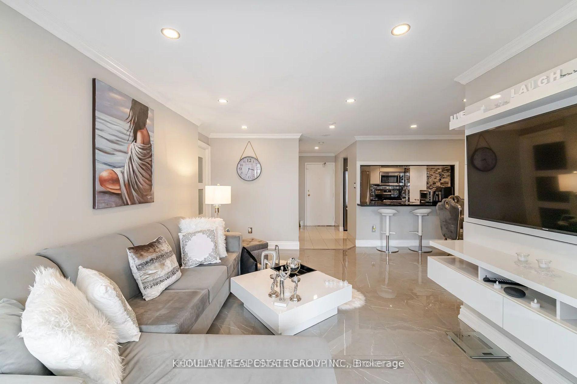 3 Bedrooms Condo at 265 ENFIELD, Mississauga For sale