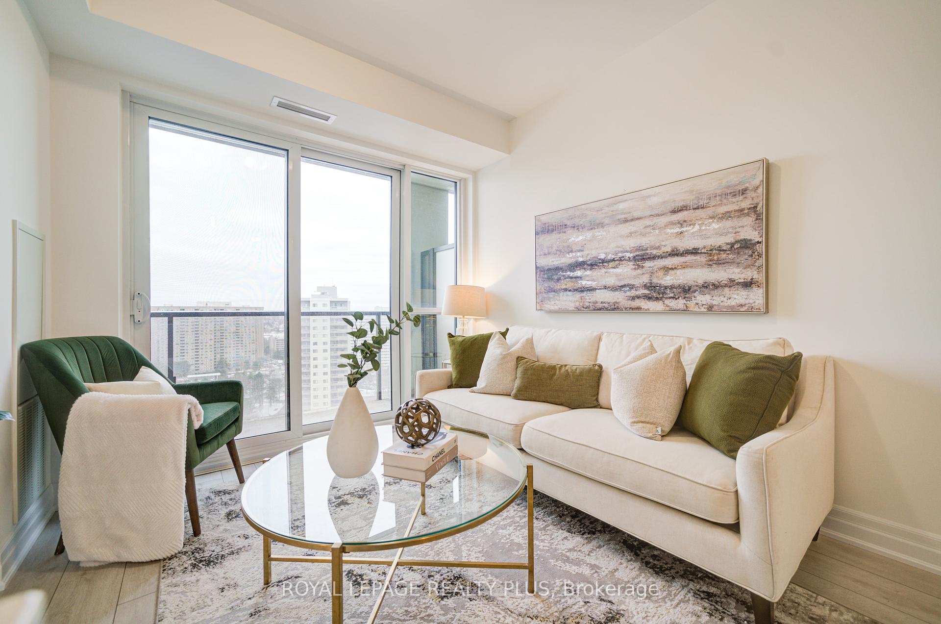 2 Bedrooms Condo at 30 Elm, Mississauga For sale