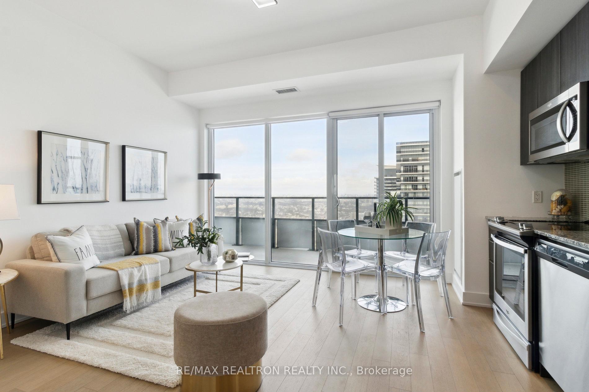 2 Bedrooms Condo at 30 Shore Breeze, Toronto For sale