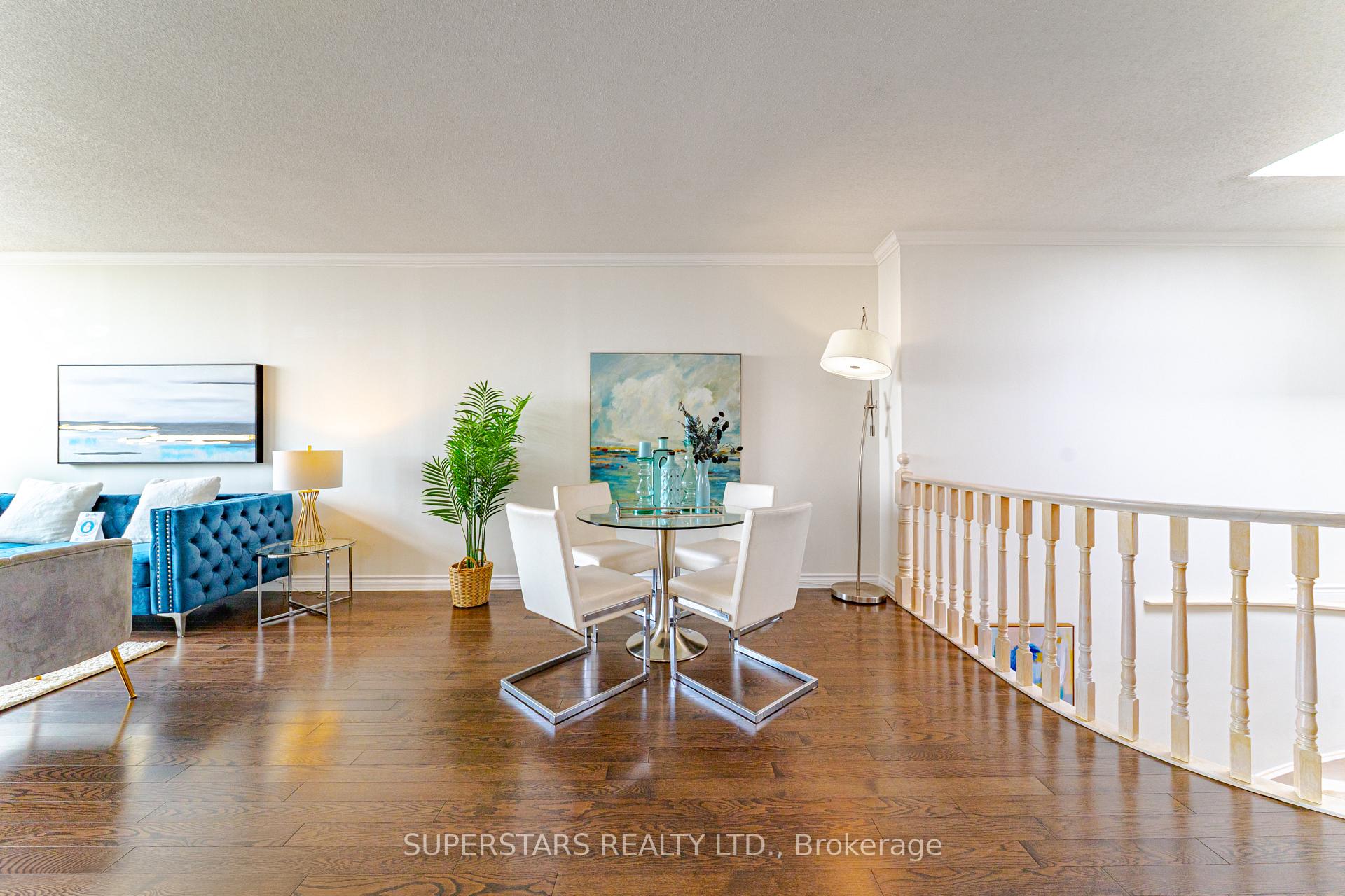2 Bedrooms Condo at 20 Guildwood, Toronto For sale
