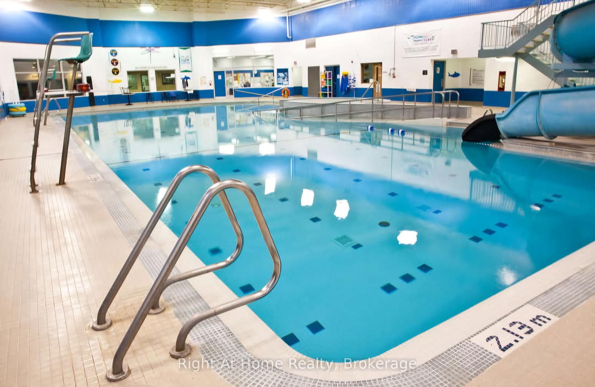 2 Bedrooms Condo at 1450 Glen Abbey, Oakville For sale