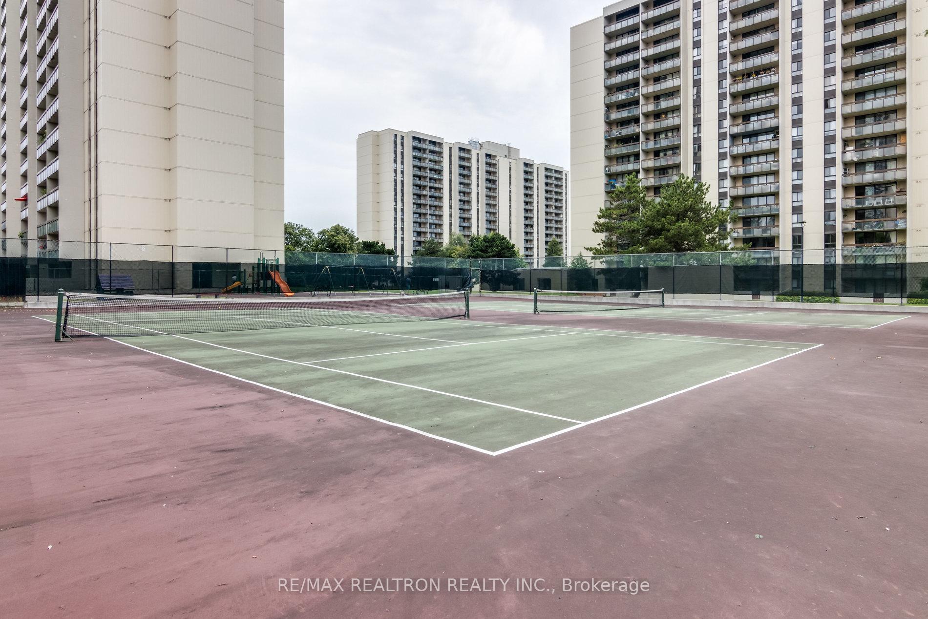 1 Bedroom Condo at 350 Seneca Hill, Toronto For sale