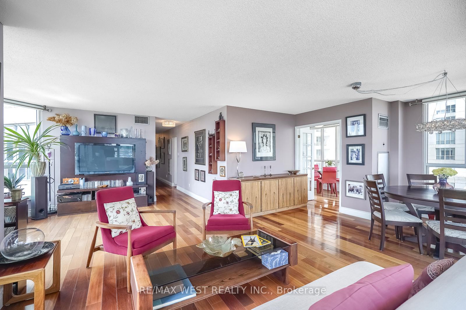 3 Bedrooms Condo at 2285 Lake Shore, Toronto For sale